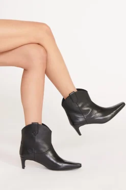 STAUD WESTERN WALLY ANKLE BOOT   BLACK Outlet